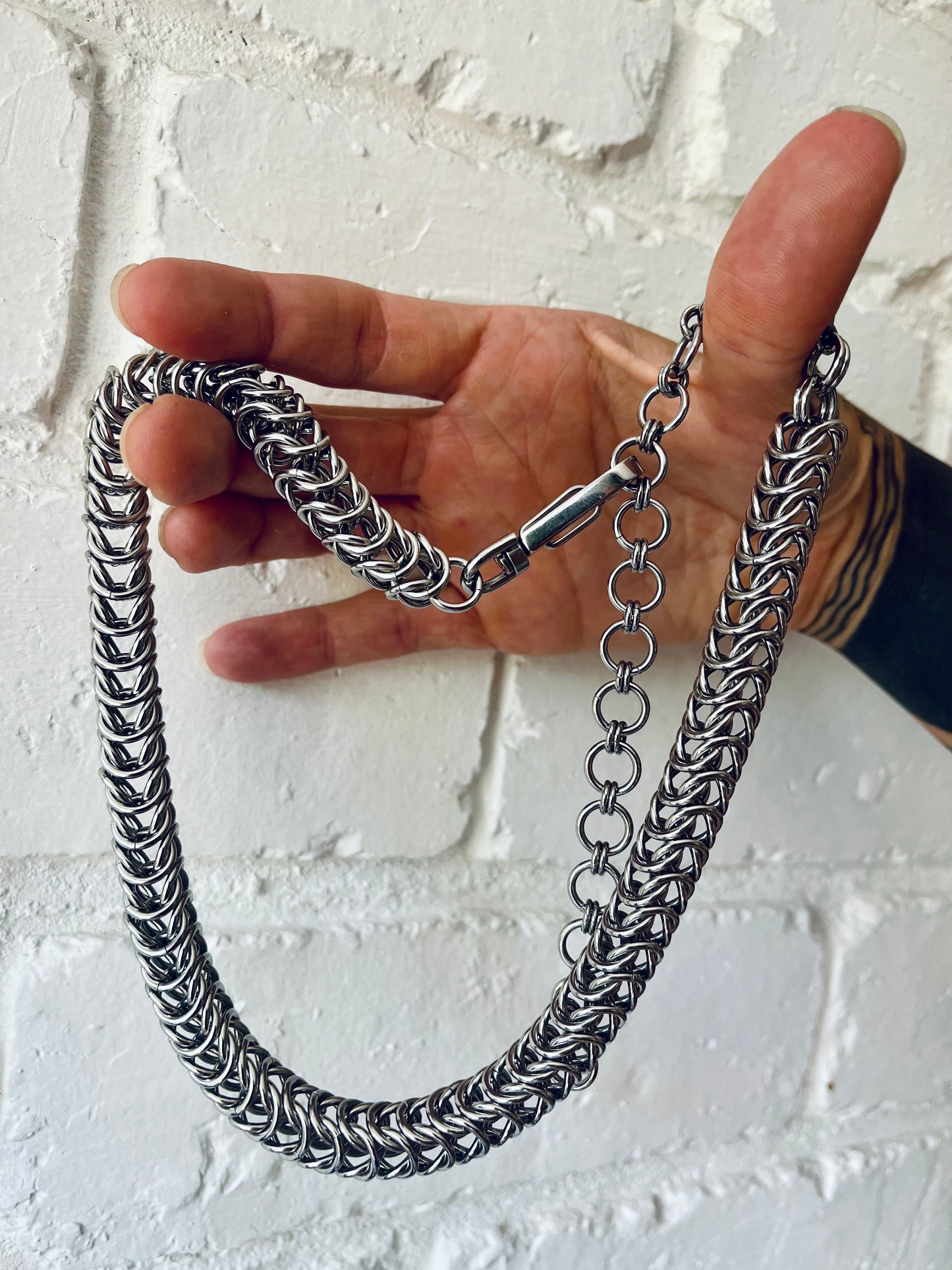 box weave chainmaille choker